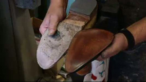riparare le scarpe